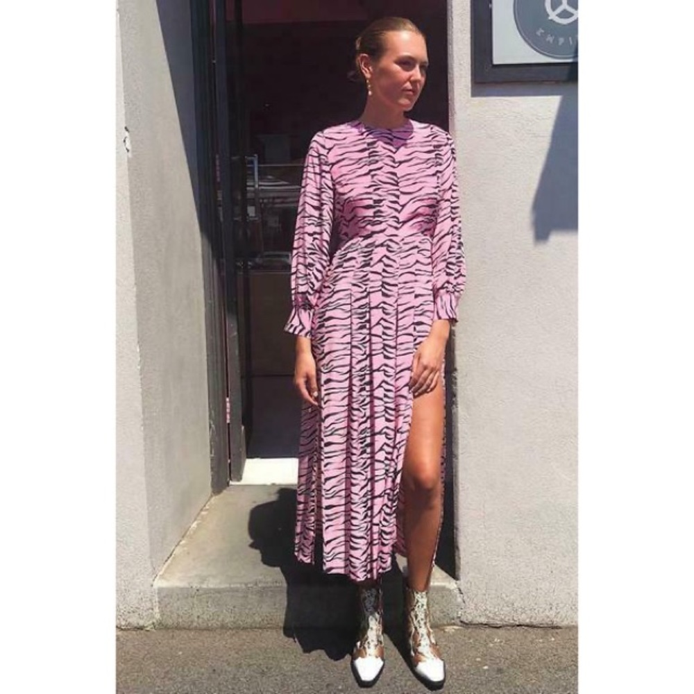 RIXO ‘Emma’ Pink Tiger Dress w slits